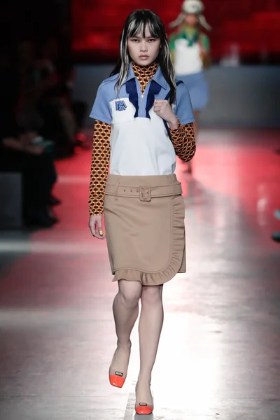 Look 26